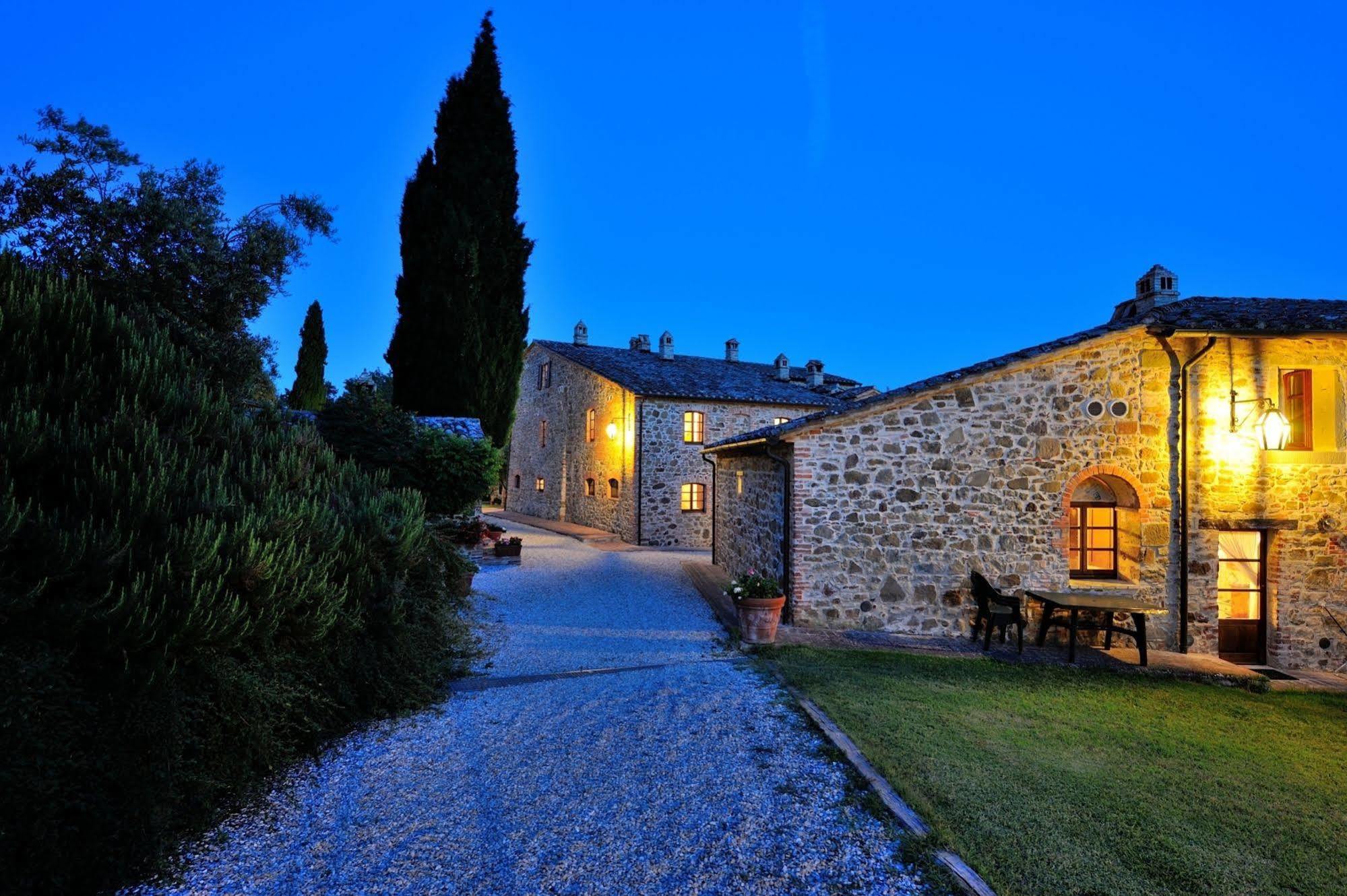 ホテルRelais Borgo Torale パッシニャーノ・スル・トラジメーノ エクステリア 写真
